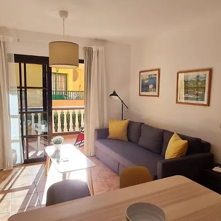 In Playa Calera - Swimming Pool Apartament Valle Gran Rey